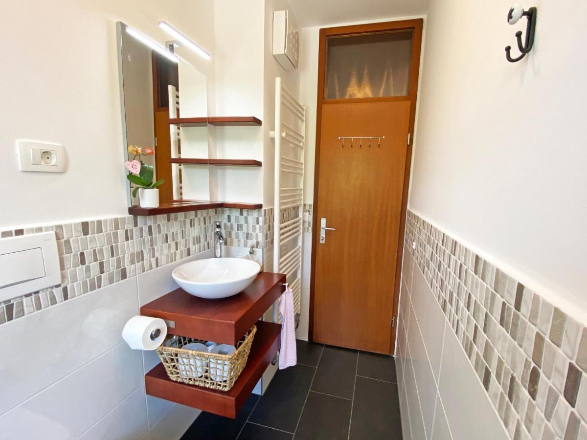 Apartma Jancic Apartment Dobrovo Bagian luar foto