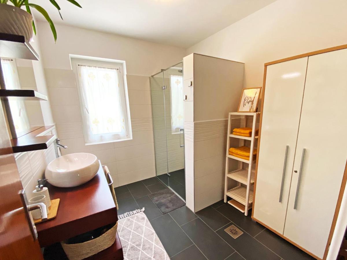Apartma Jancic Apartment Dobrovo Bagian luar foto