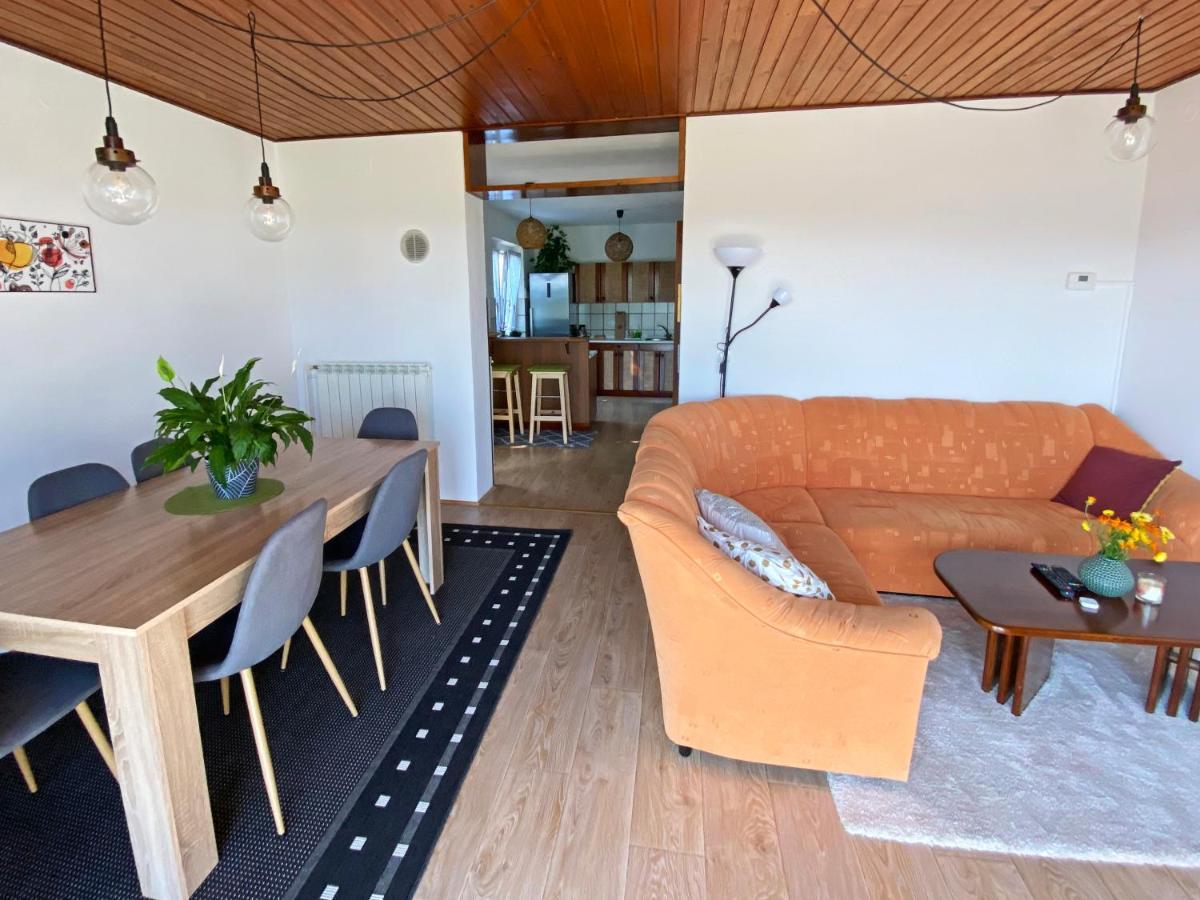 Apartma Jancic Apartment Dobrovo Bagian luar foto